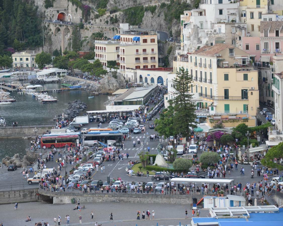 Casa Della Luna Amalfi Exteriör bild